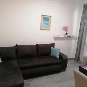 Apartman Apartments Njivice, Njivice