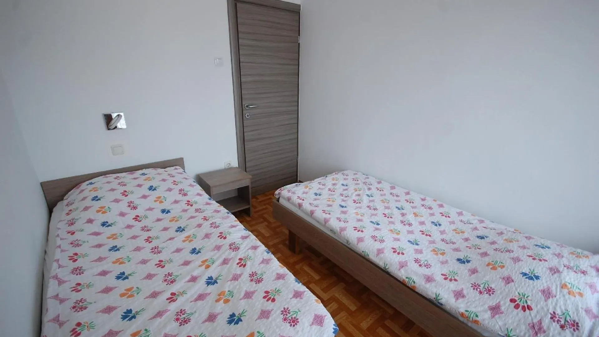 Apartment Ferienwohnung Fuer 5 Personen Ca 60 Qm In Njivice, Kvarner Bucht Krk